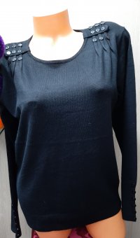 Bluza Neagră cu nasturi pe umeri