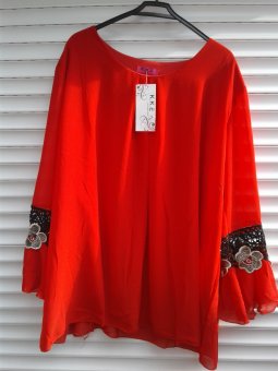 Bluza Rosie voal cu dantela neagra la maneci
