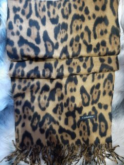 Esarfa Animal Print din Casmir 