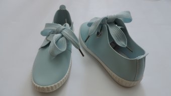  Tenisi de Dama Bleu