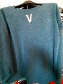 Bluza Albastră cu V