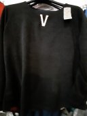 Bluza Neagră cu V