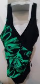 Costum baie negru cu verde dintr o piesa