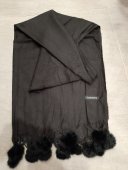 Esarfa Neagra din Casmir cu Ciucuri